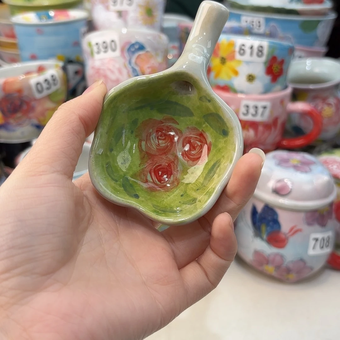 瓷片兔兔好可爱啊我