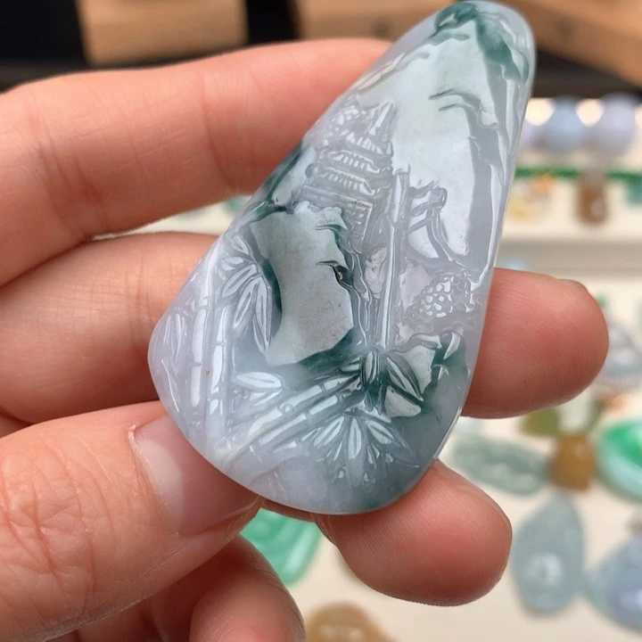 翡翠未镶嵌挂件翡翠