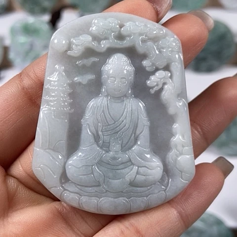 翡翠颈饰未镶嵌大日如来福利