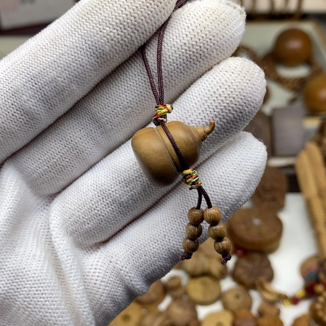 散珠檀香木印度迈索尔老山檀2.0微瑕葫芦