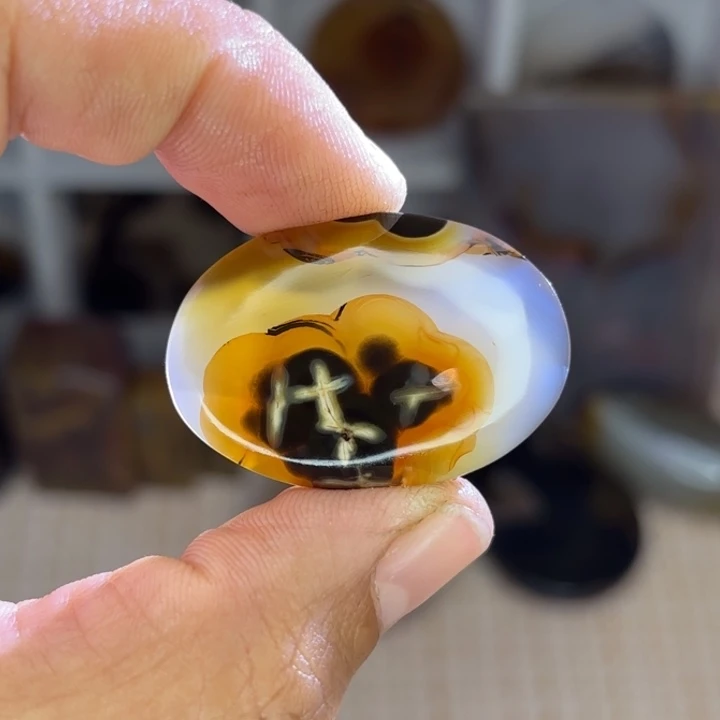 玛瑙/玉髓颈饰未镶嵌