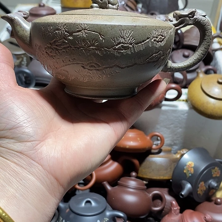 紫砂茶壶微瑕微笑