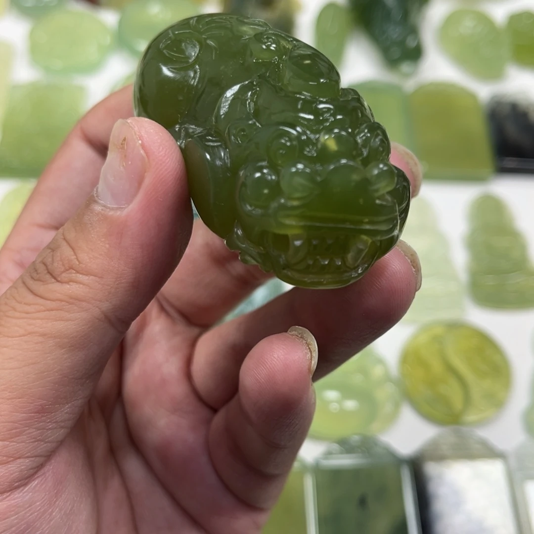 蛇纹石玉未镶嵌手把件