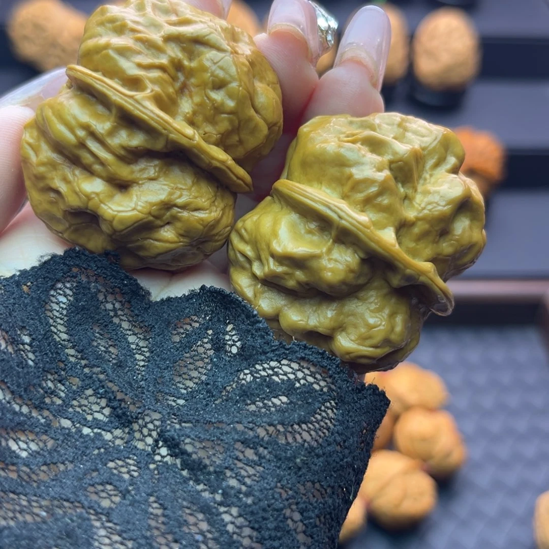 文玩核桃把件老树金蟾疙瘩包