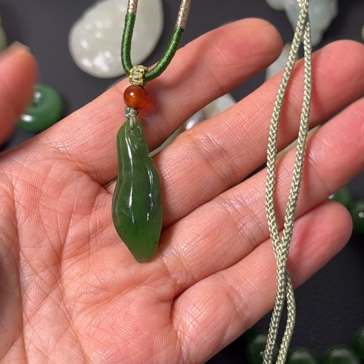 和田玉（碧玉）未镶嵌吊坠(赠链)