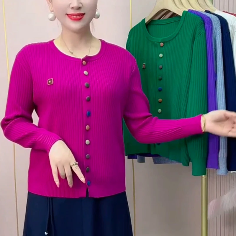 毛针织衫女彩扣纯色圆领女装时尚洋气小香风上衣修身毛衣外套春秋
