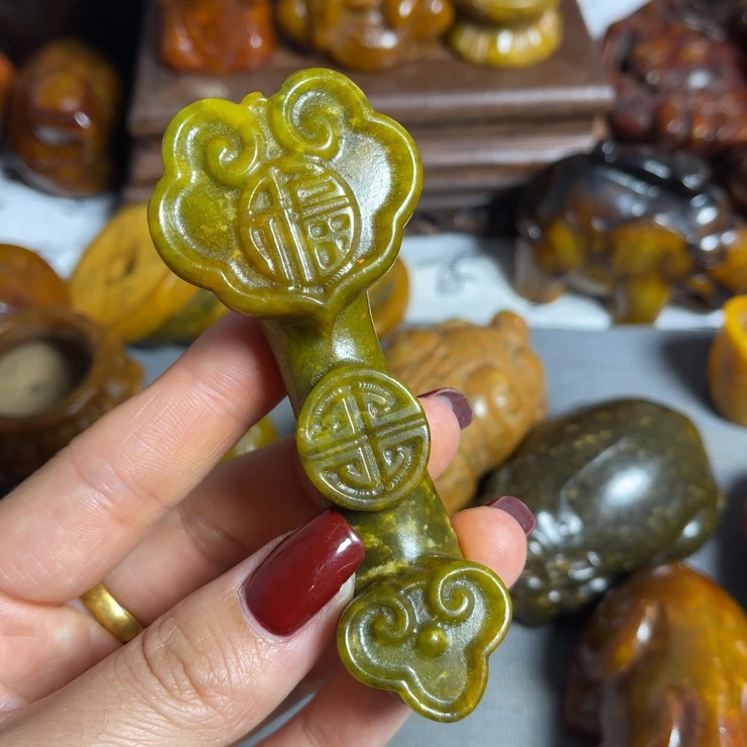 蛇纹石玉合金颈饰