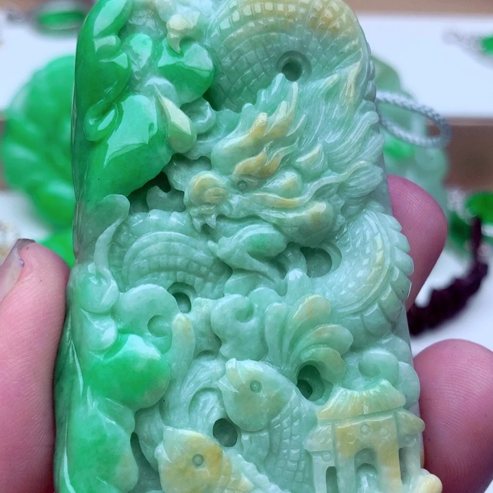 吊坠(不含链)未镶嵌翡翠