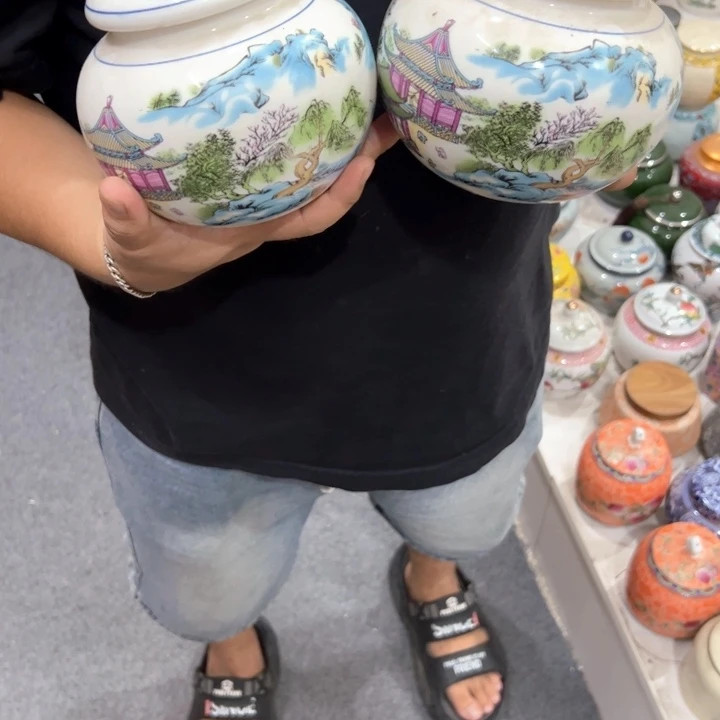瑕疵福利品陶瓷茶叶罐介意勿拍