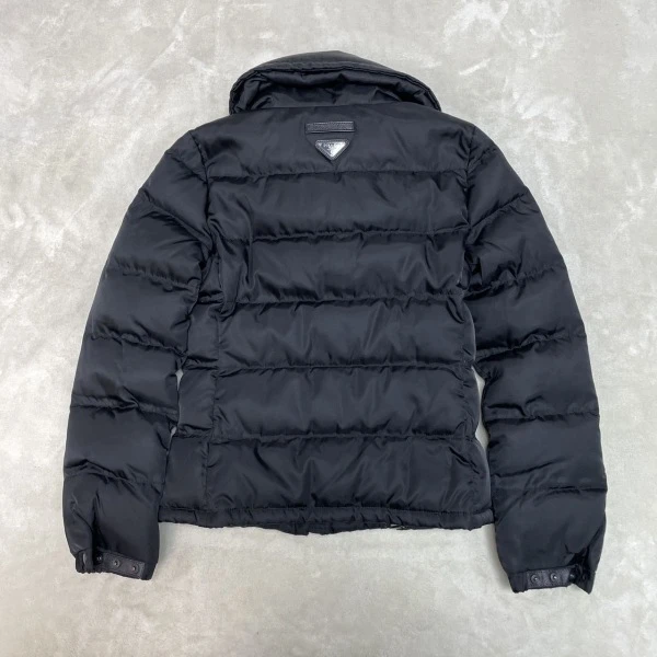 95新 Prada/普拉达 妃鱼/普拉达/尼龙/羽绒服/95新/马一三零