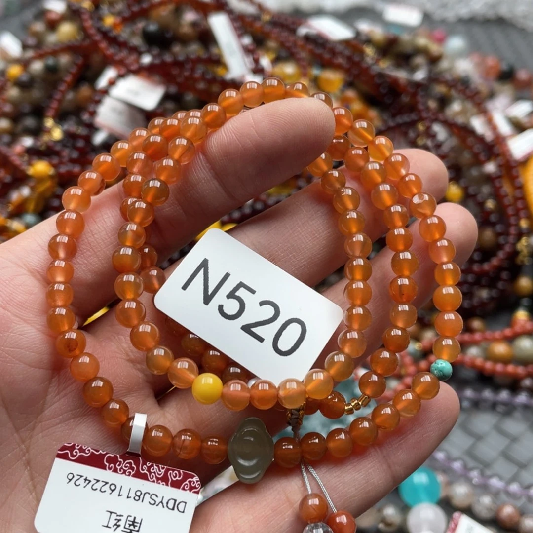 未镶嵌手链翡翠多样性