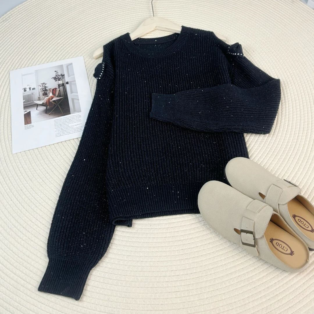 玲姐定制-圆领纯色贴钻款舒适露肩设计感针织毛衣Q111 232821