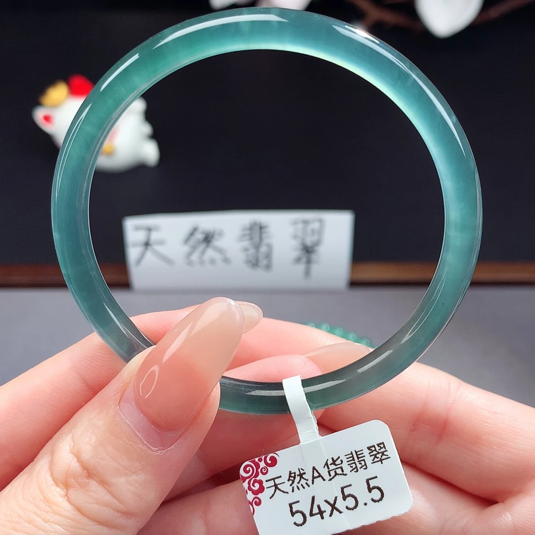 翡翠手镯（圆镯）未镶嵌