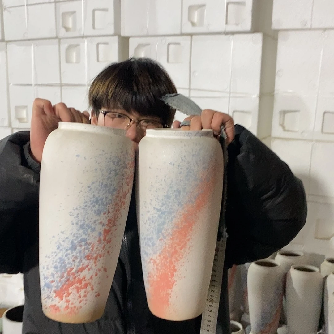 紫砂花盆瑕疵11/30fhj h h j b