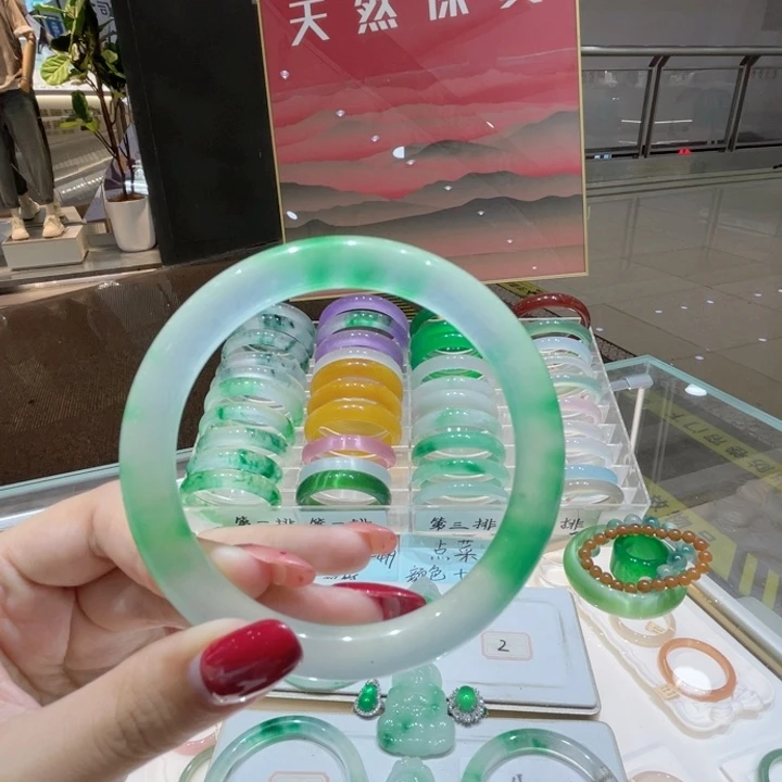 A***G石英质玉手镯合金独龙玉手镯