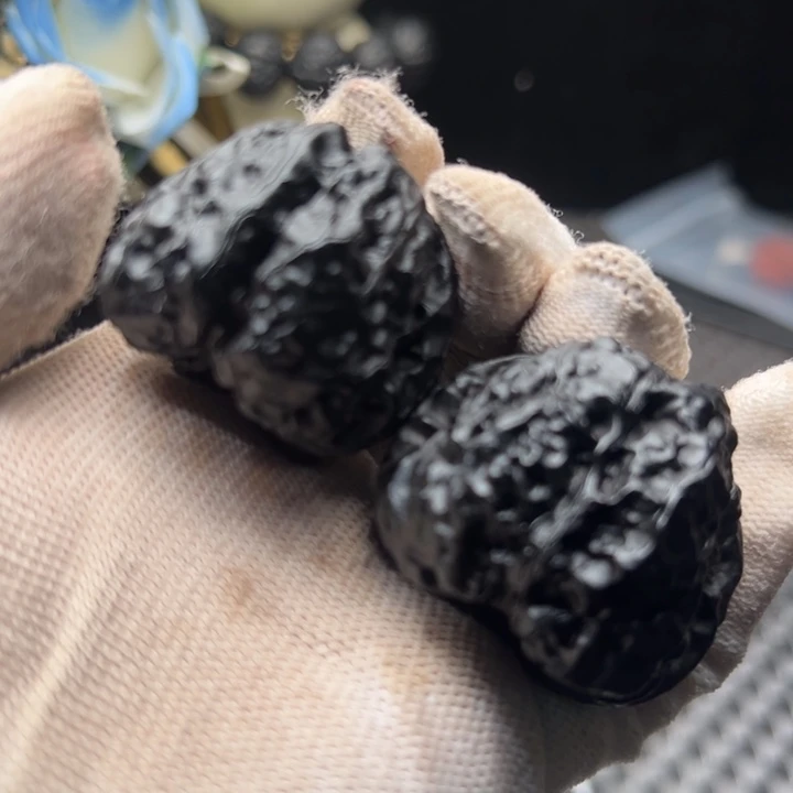 文玩核桃蛤蟆头40尺寸