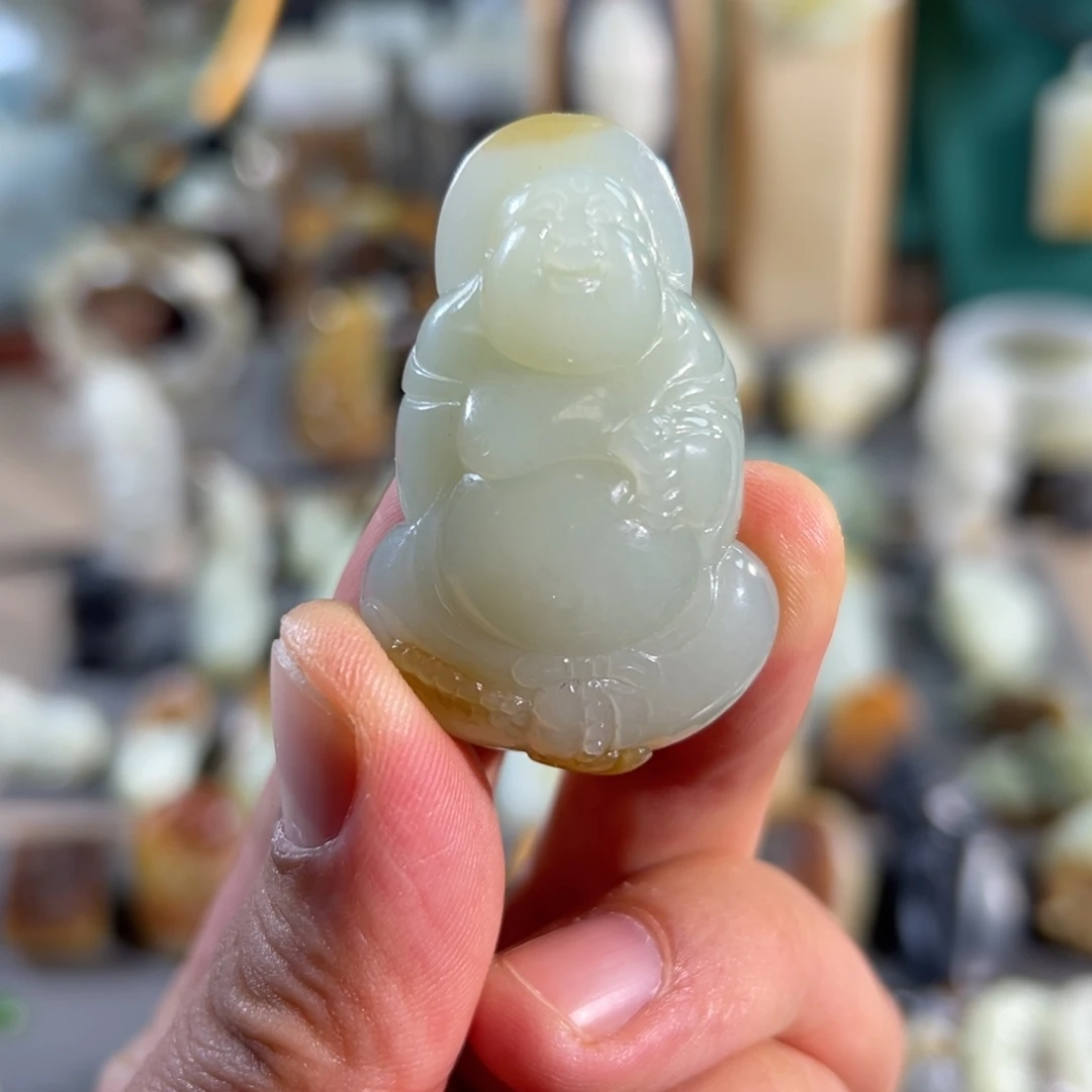 和田玉未镶嵌颈饰且未料