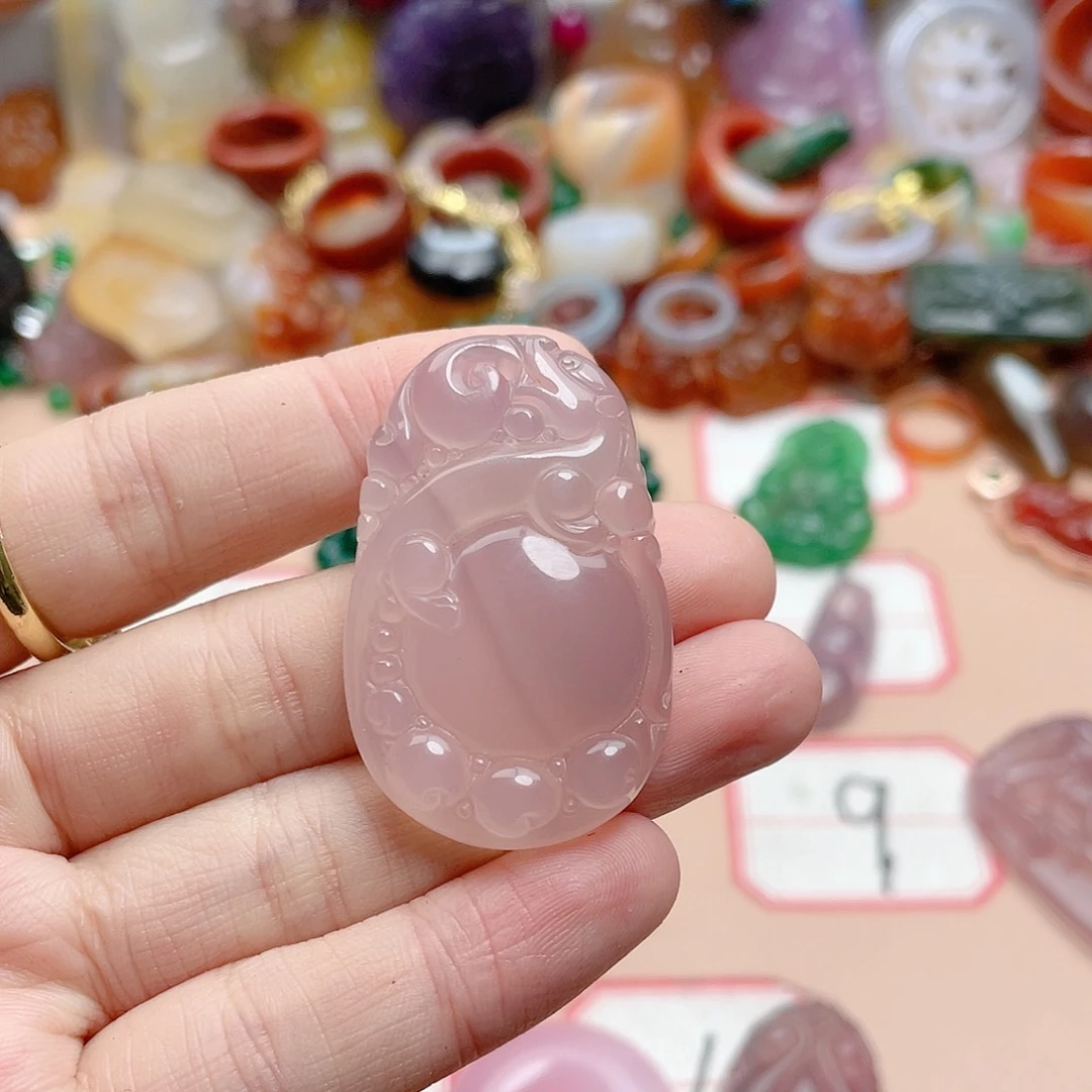 玛瑙/玉髓颈饰合金?****