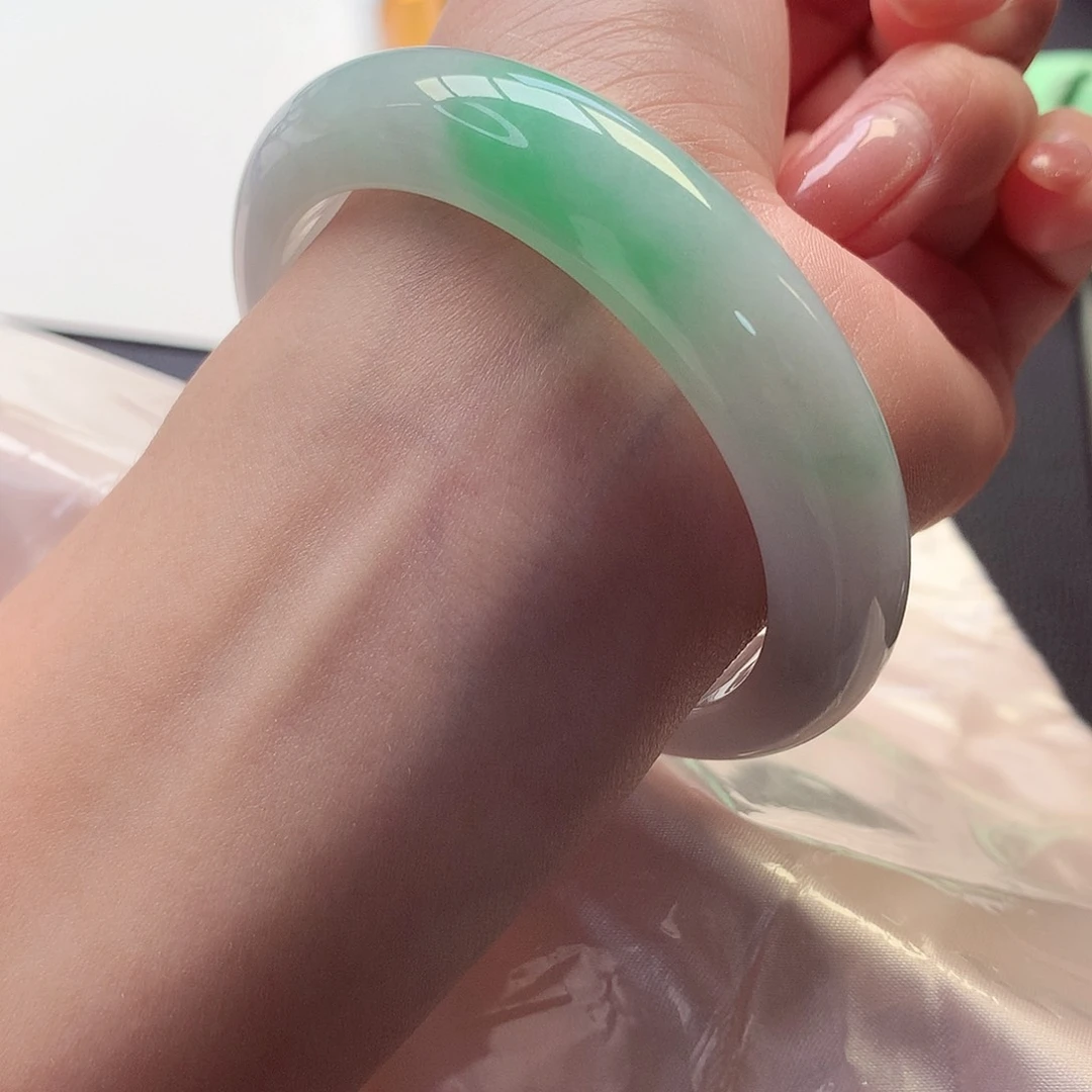 翡翠手镯未镶嵌天然A货翡翠57/58