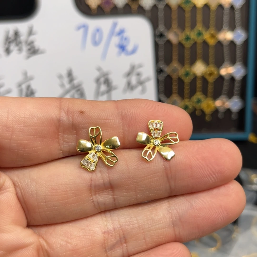 足银大花直针耳钉