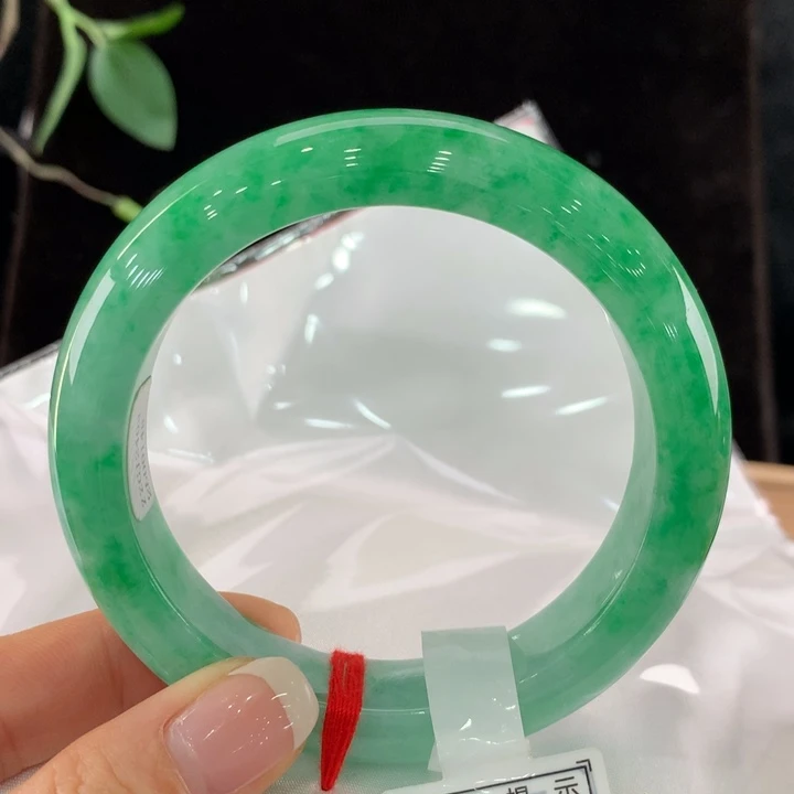 翡翠手镯未镶嵌111-0148