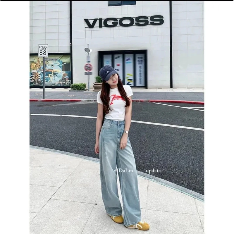 【现货+运费险】2025夏季薄款牛仔裤女窄版弯刀裤宽松显腿长