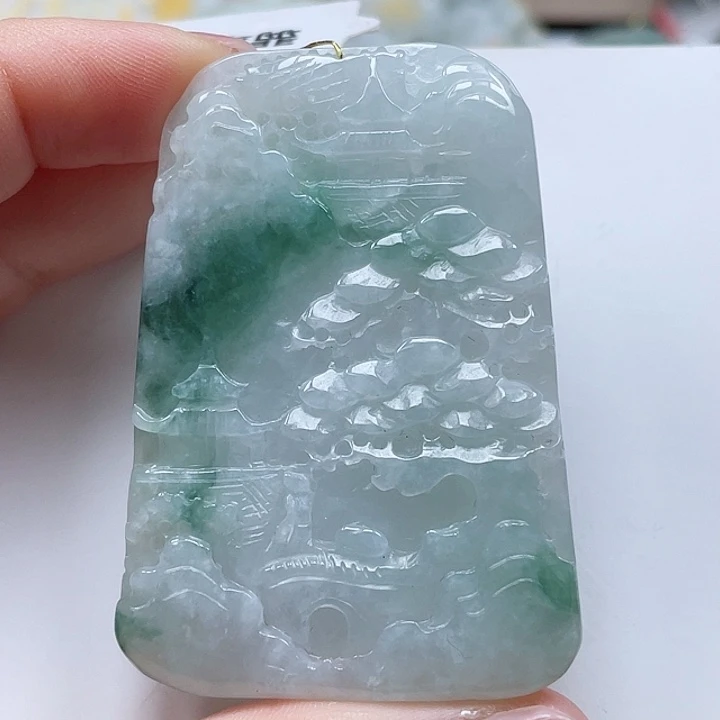 翡翠未镶嵌颈饰翡翠