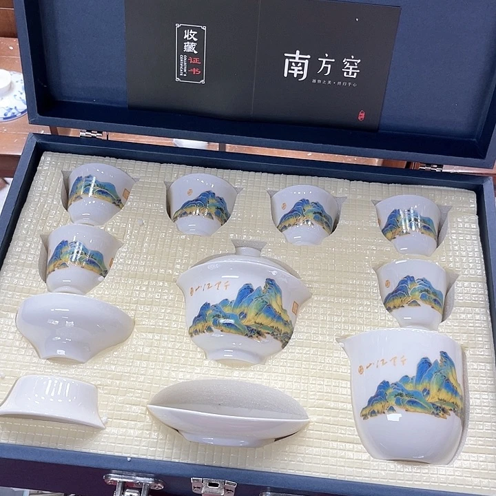 孤品茶具套装等。