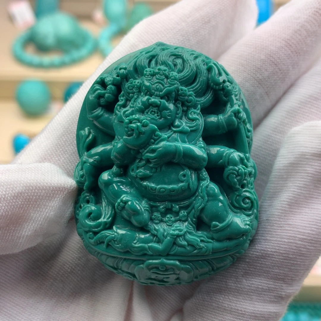 绿松石未镶嵌珠宝奇石