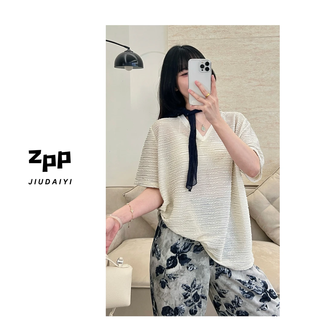 玖黛衣现货【灿若星河】新款夏季V领宽松显瘦闪闪百搭短袖TXP40848