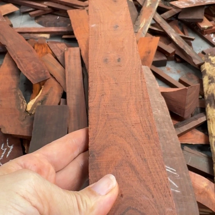 无***.小叶紫檀11111111111