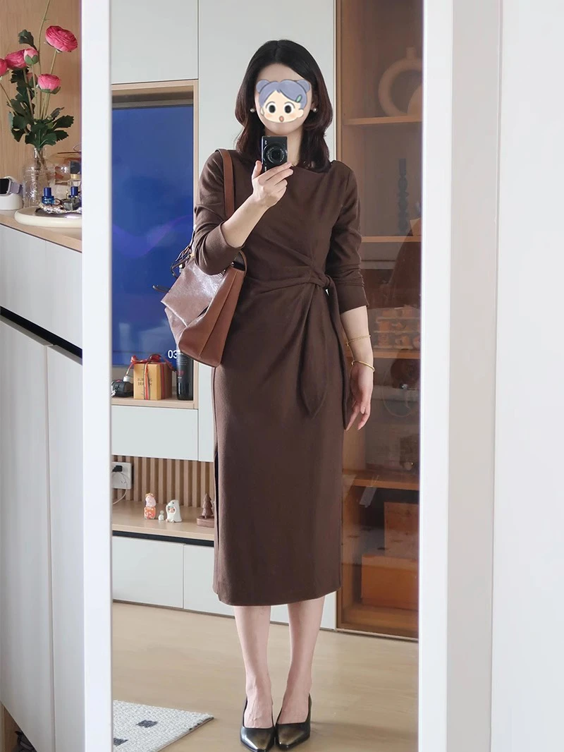 高端精致棕色收腰系带开叉连衣裙高级感超好看长裙今年流行的裙子