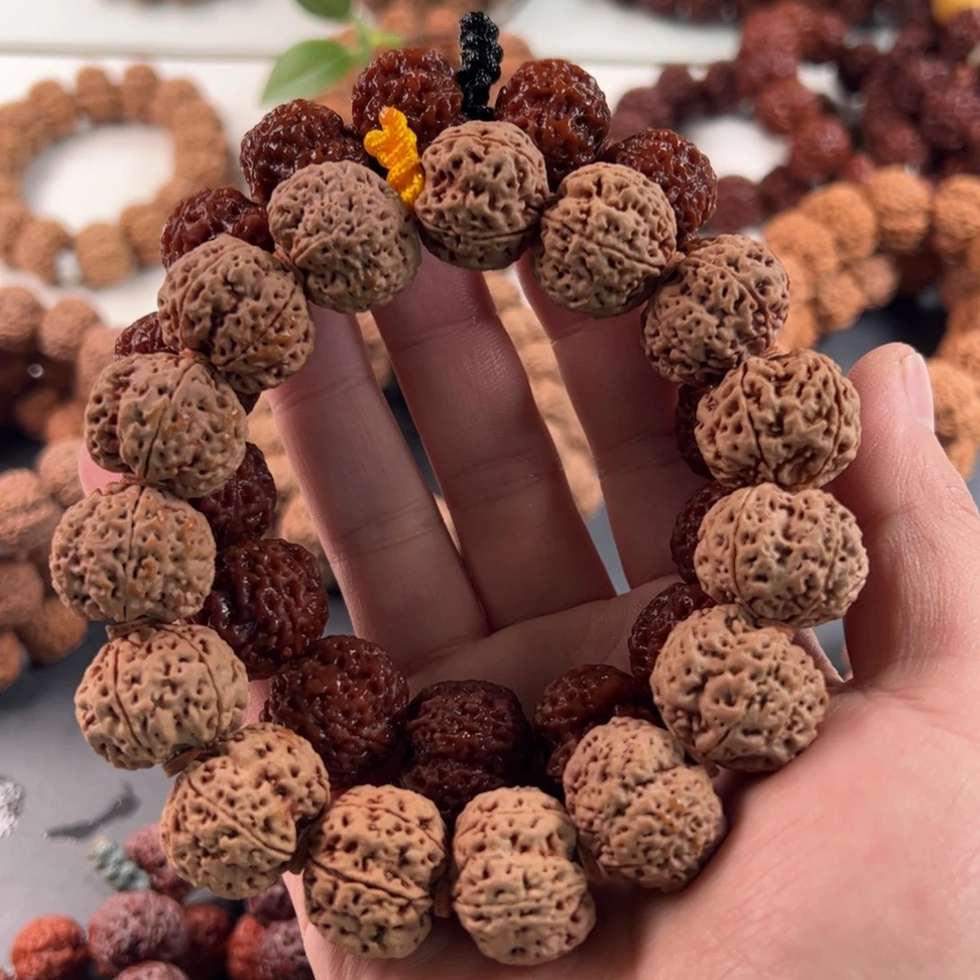 金刚菩提手串烛龙轻奢21（头部皮色略浅）