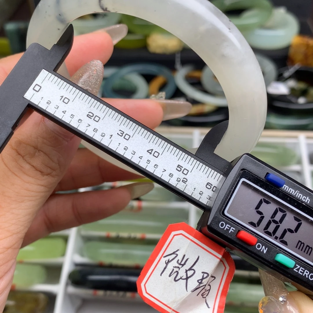 蛇纹石玉未镶嵌手镯1014