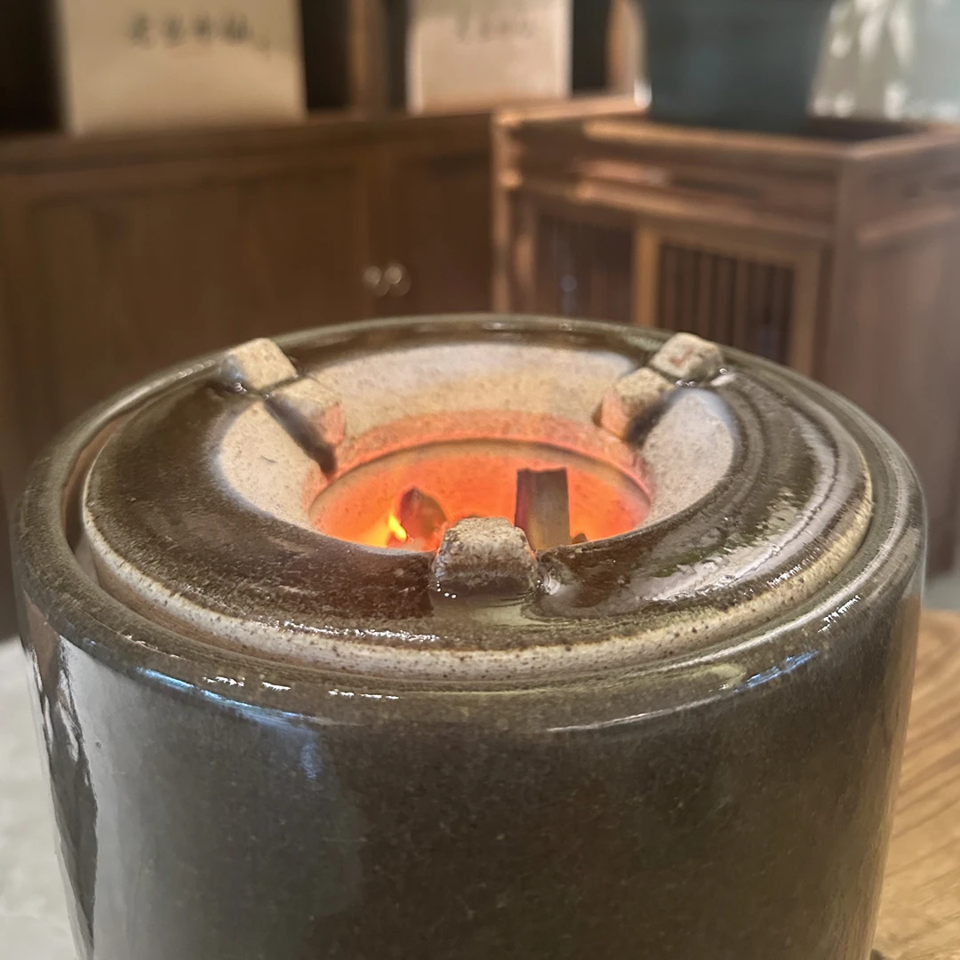 第五代富强炉（炉膛内温度1000度以上，聚热保温、燃烧更充分）