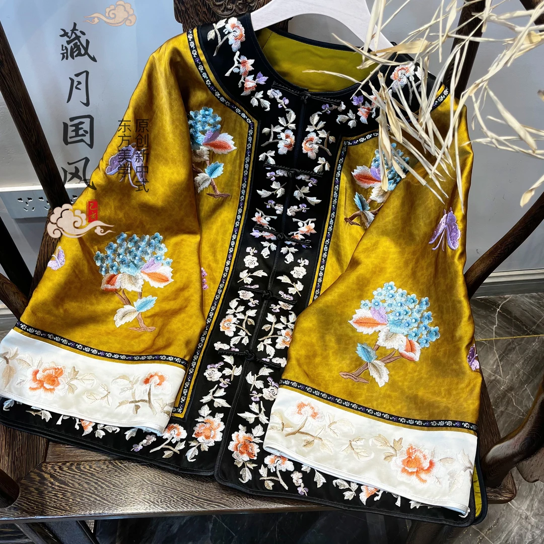 藏月2025新中式复古改良古董太太服对襟刺绣外套上衣女C24866510
