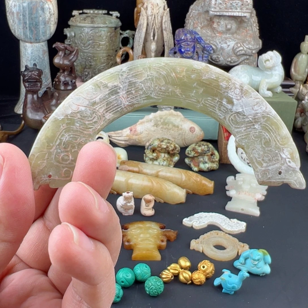 和田玉挂件未镶嵌好**荐