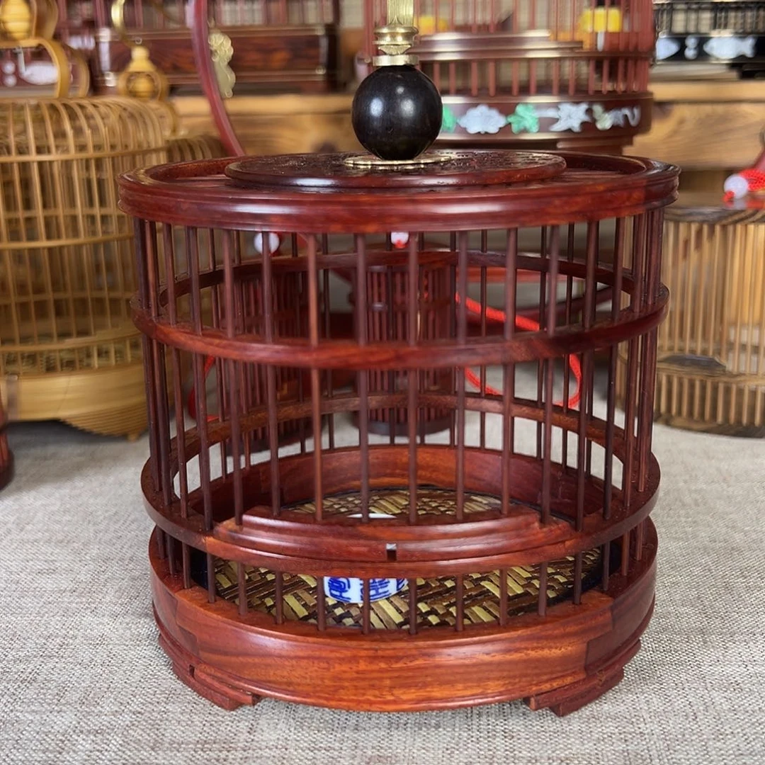 医***心榫卯拼接工艺直径12厘米血檀木圆笼一个