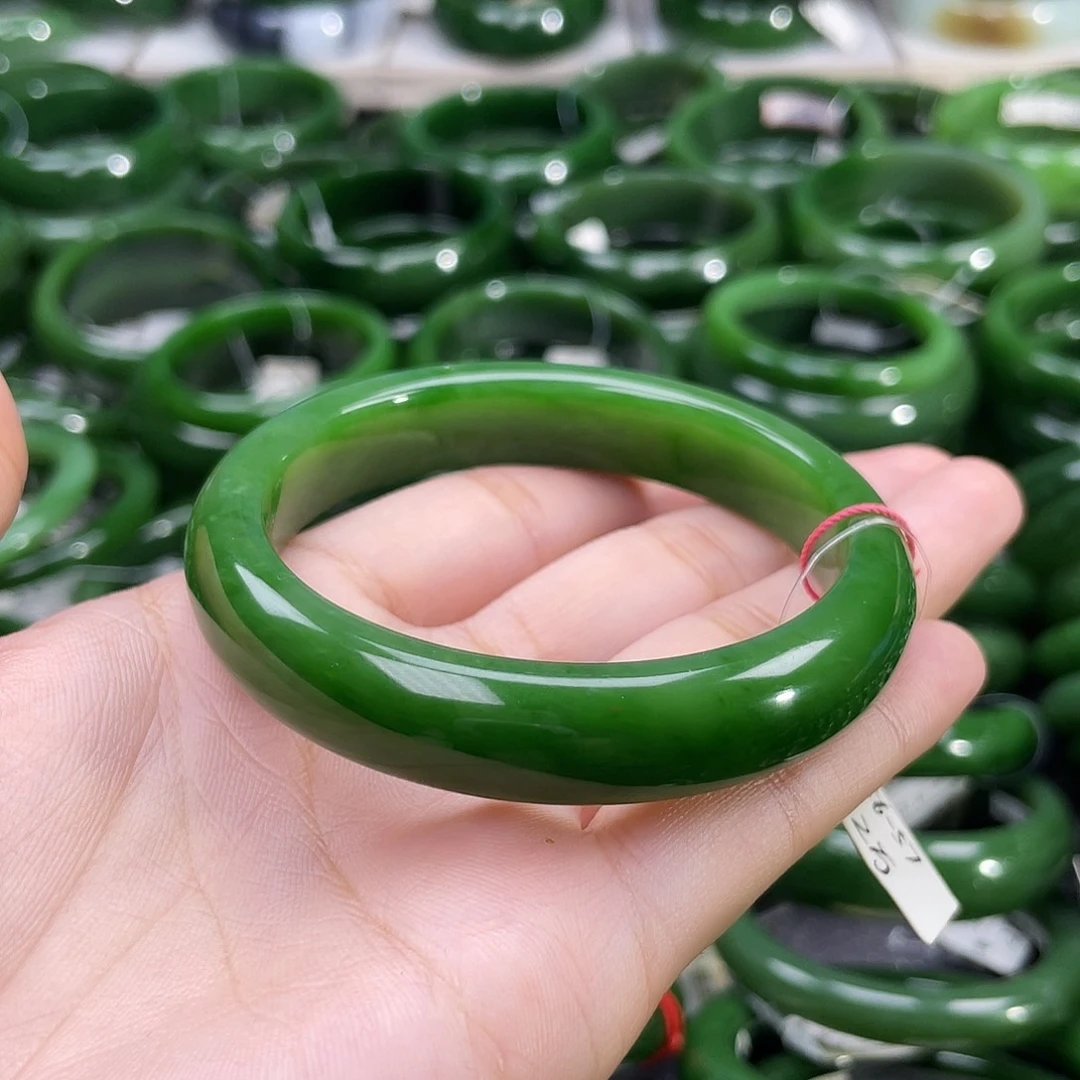 未镶嵌手镯和田玉（碧玉）