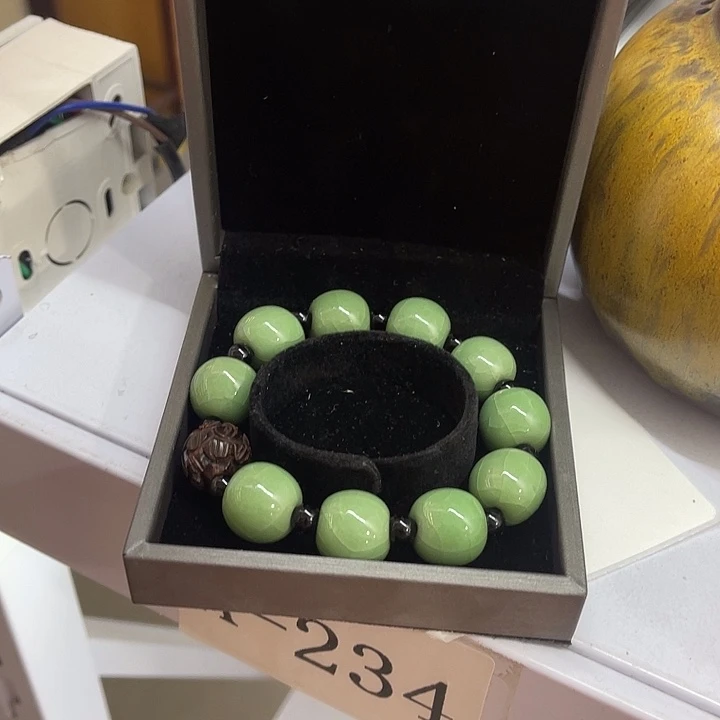 福利待遇多多哦哦哦