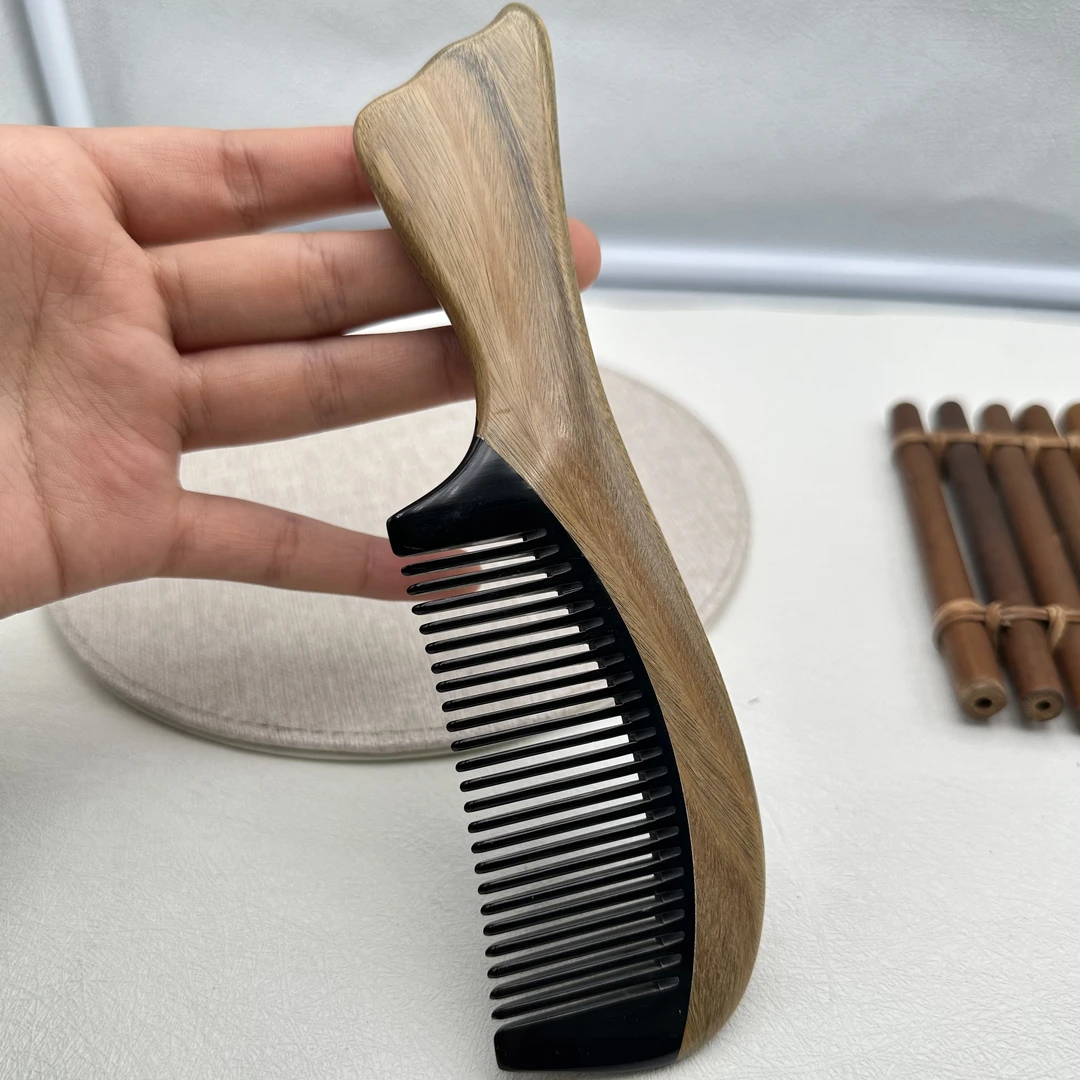 AC35 檀木梳子（颜色纹路不同随机发货）