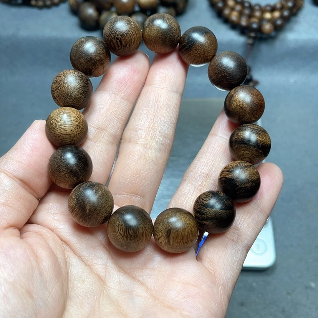 沉香手串白棋瘤疤1.5