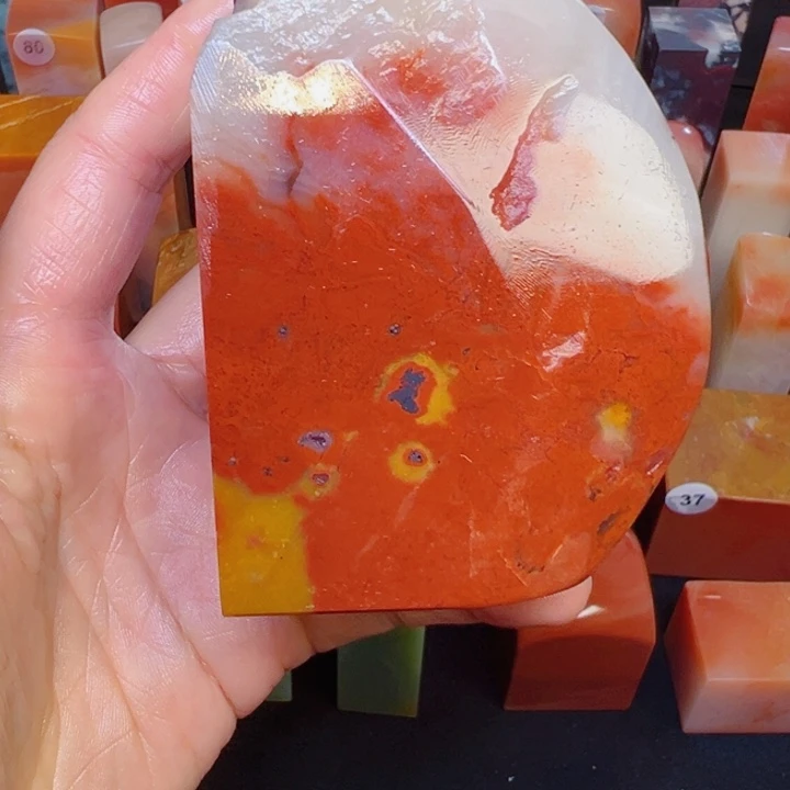 老挝石可***国老挝精品素章