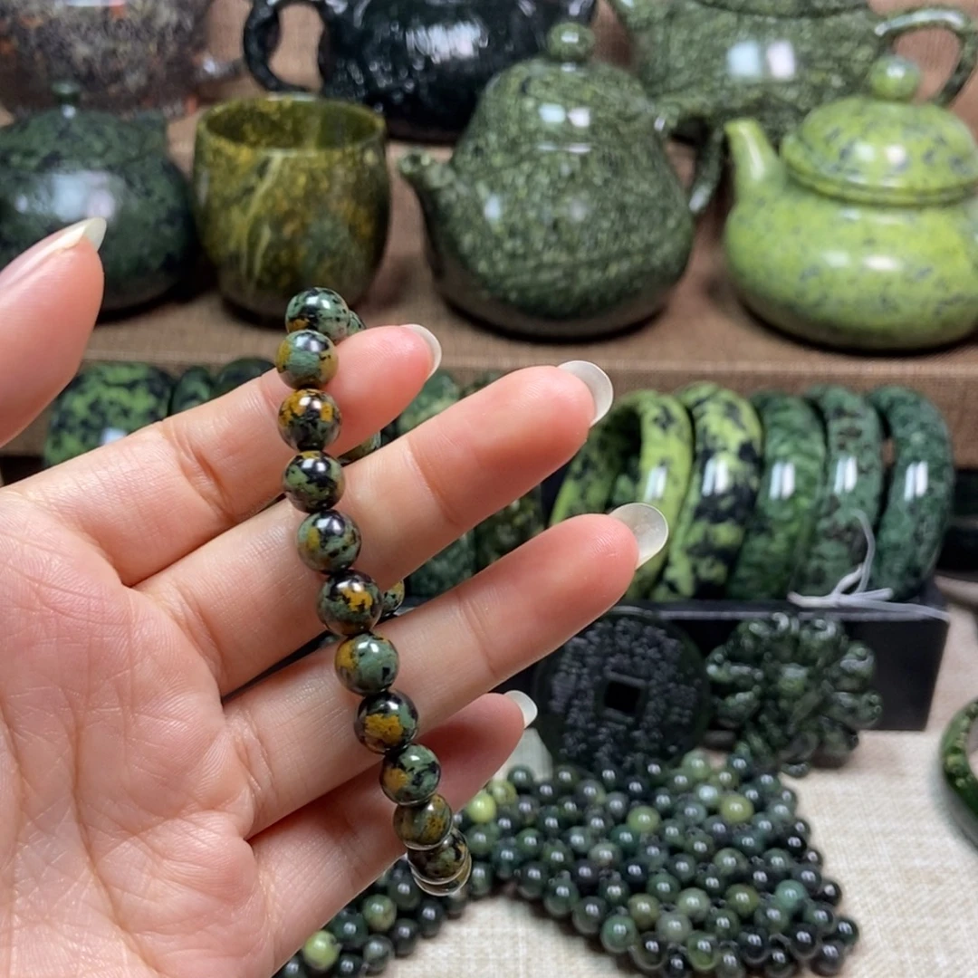 鱼***蛇纹石玉未镶嵌药王石微瑕