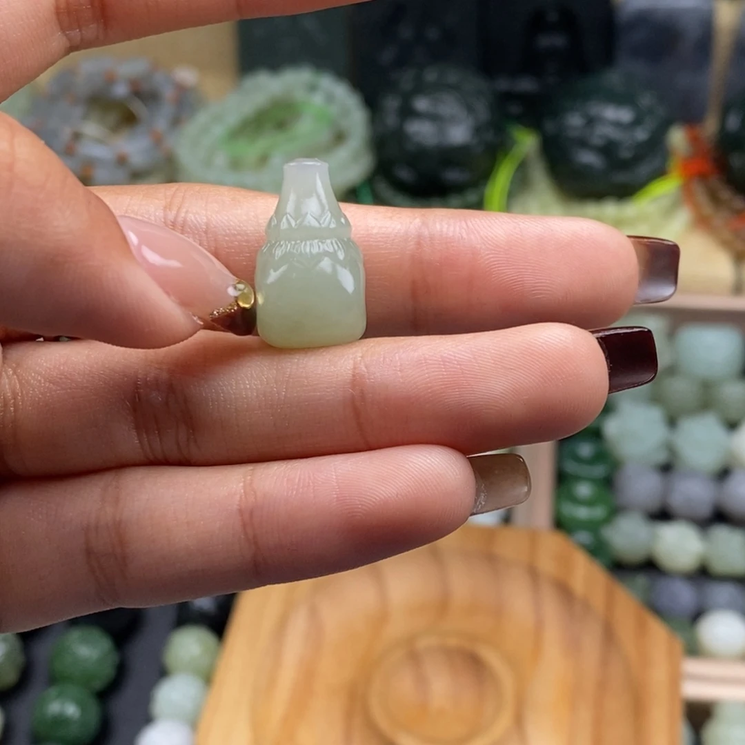 未镶嵌和田玉珠宝半成品