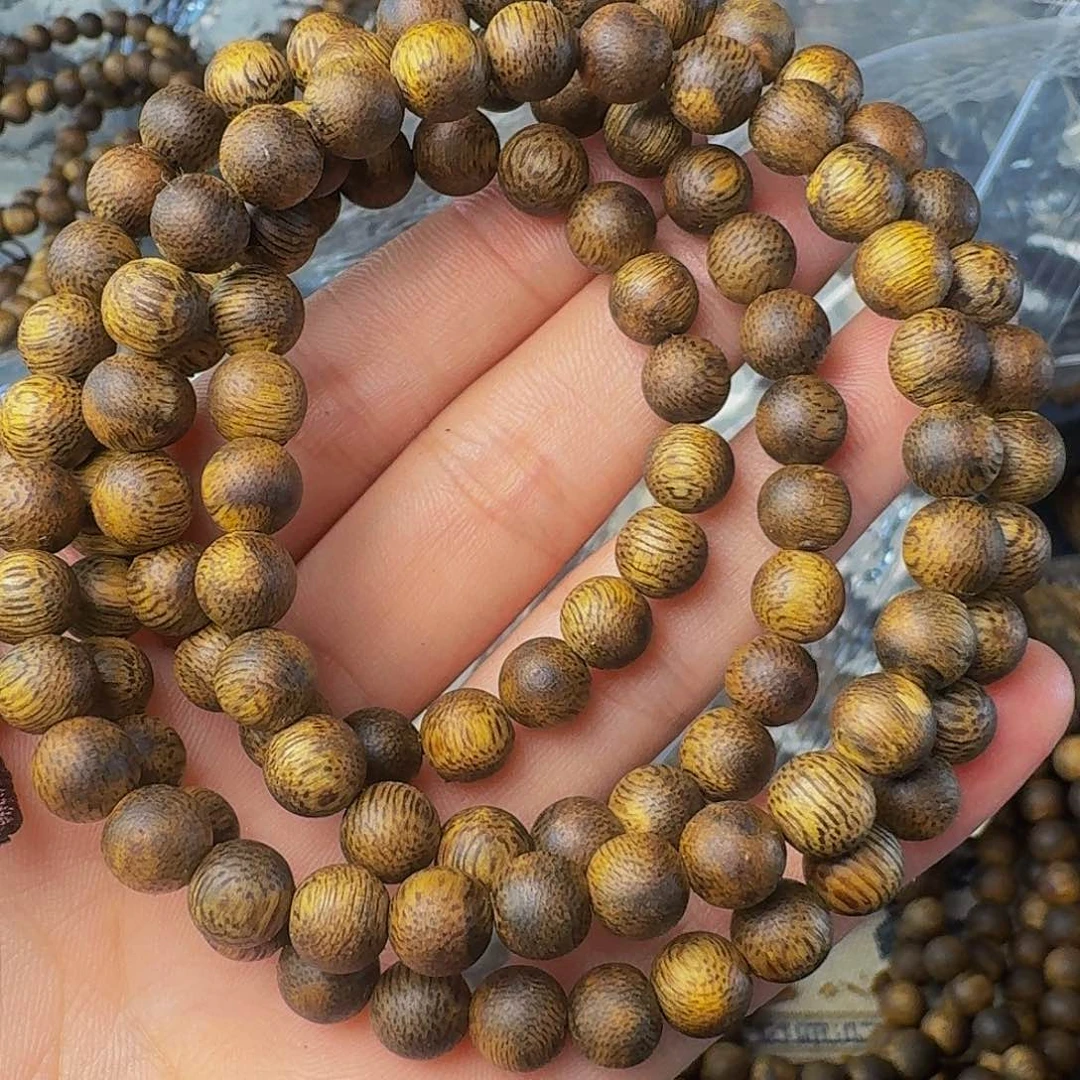 沉香手串沐*白棋卡七圆珠