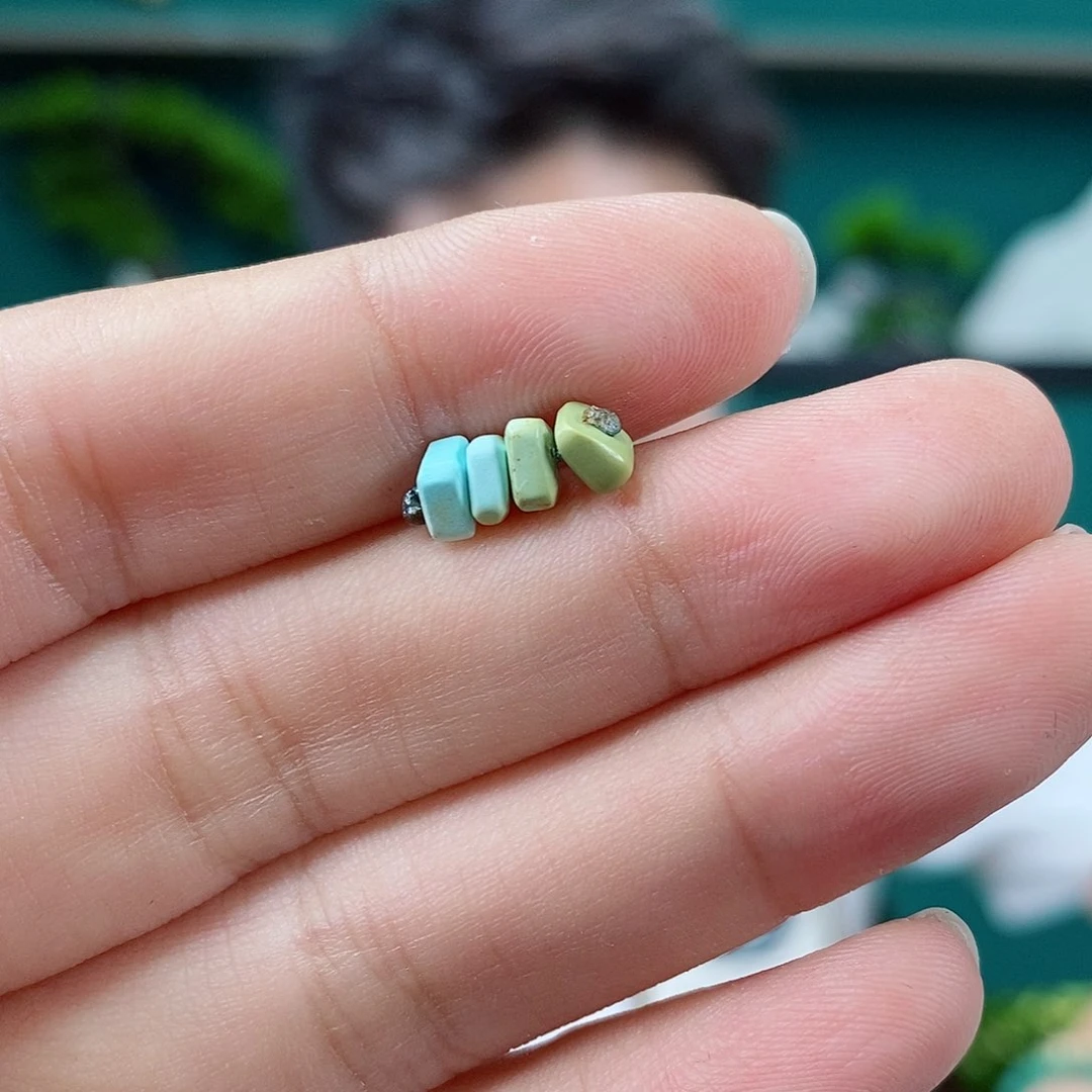 未镶嵌绿松石珠宝奇石