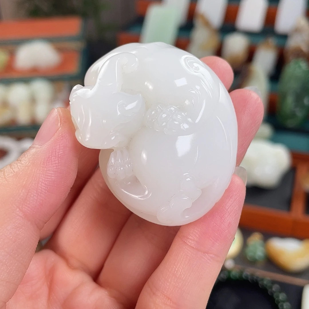 未镶嵌和田玉把件