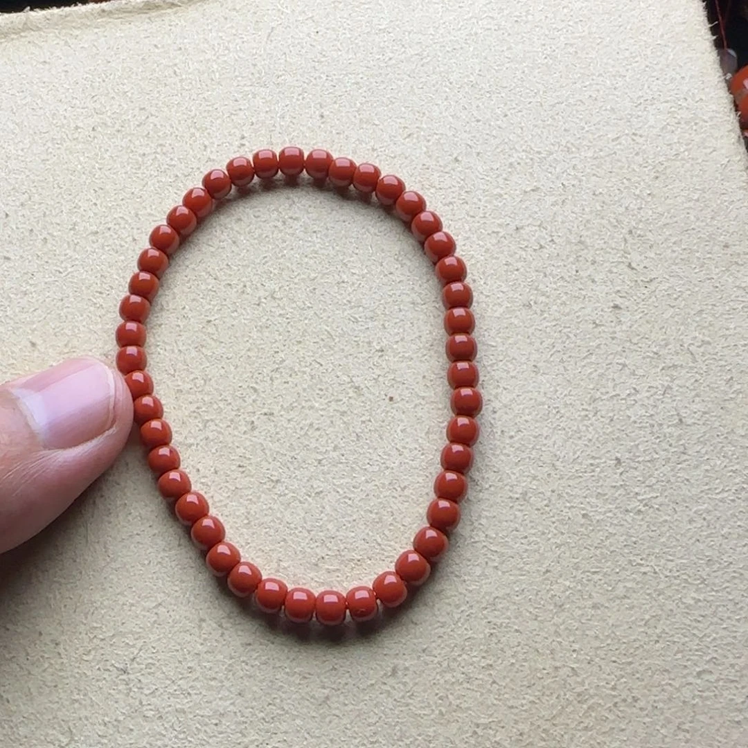 恬***雅南红玛瑙未镶嵌手链4.4mm锦红老型