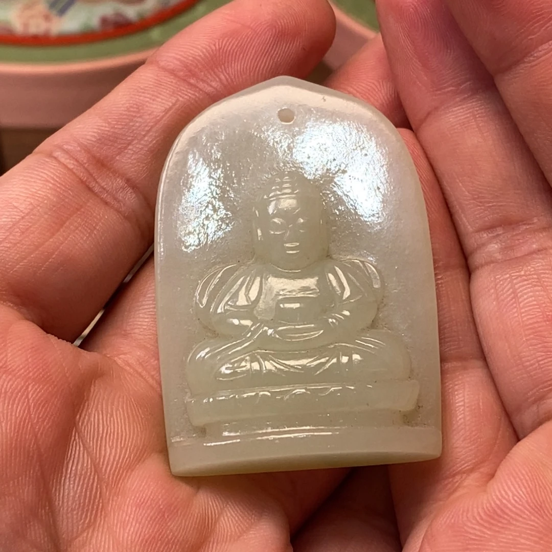 一***唯非常精美的脖挂件